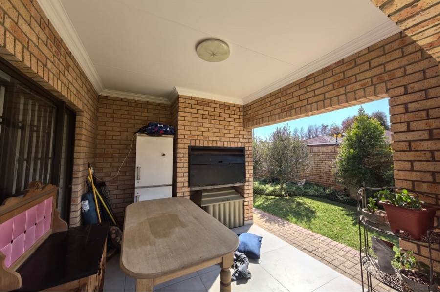 3 Bedroom Property for Sale in Hillcrest Northern Cape